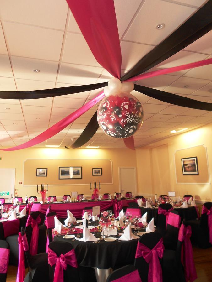 The Royal Hotel טיין מראה חיצוני תמונה