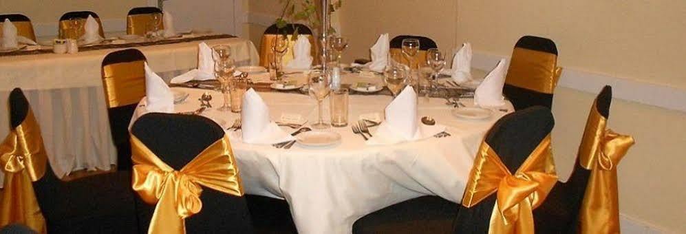 The Royal Hotel טיין מראה חיצוני תמונה